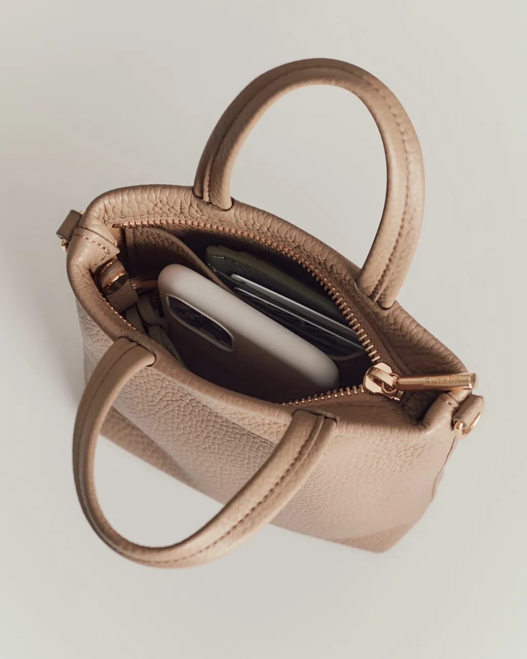 Cuyana Easy Phone Tote* Mini Totes And Crossbodies