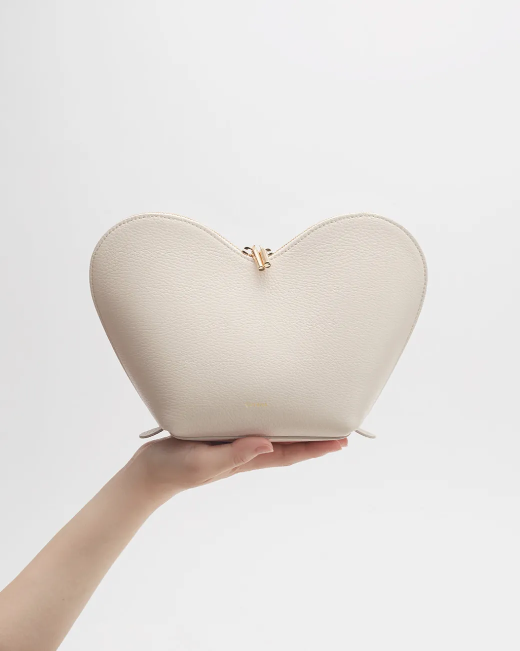 Cuyana Heart Case* Cases | Small Leather Goods