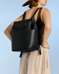 Cuyana Leather Backpack 16-inch* Backpacks