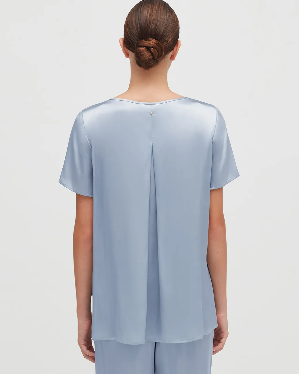 Cuyana Washable Charmeuse High-Low Top* Clothing